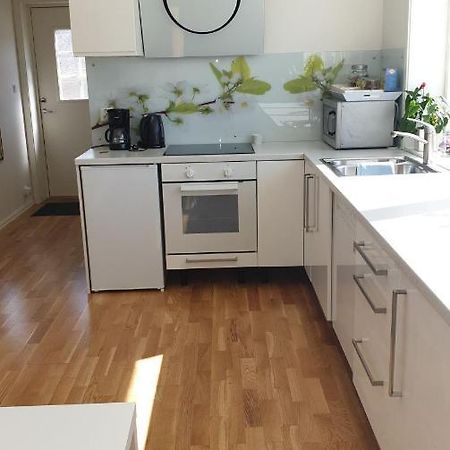 Modern Basement Apartments Stavanger, Sola Airport, Kjerag, Preikestolen المظهر الخارجي الصورة